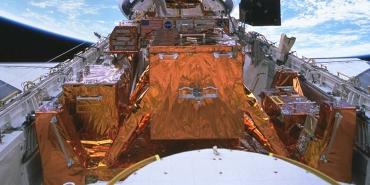 Installation of the Space Telescope Imaging Spectrograph (STIS) during Hubble Space Telescope Servicing Mission 2